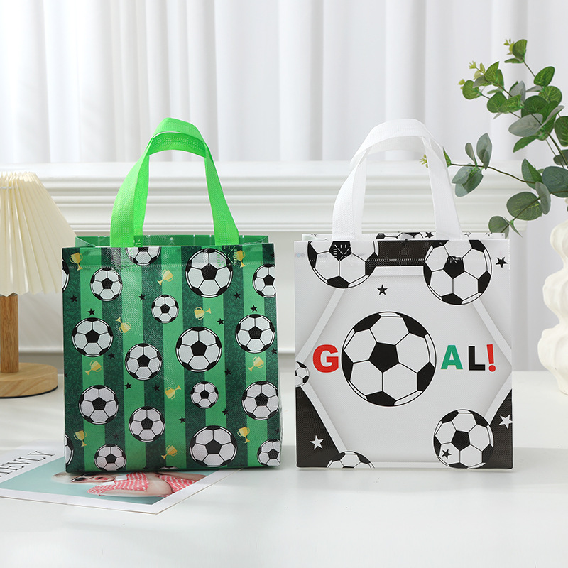 10 個スポーツサッカーテーマギフト包装袋サッカー不織布ショ - Event Party Shop のレビューと価格